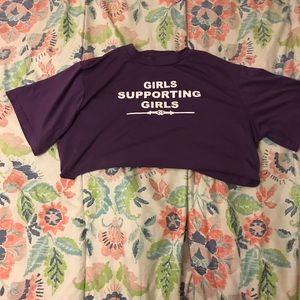 Girls support girls crop top